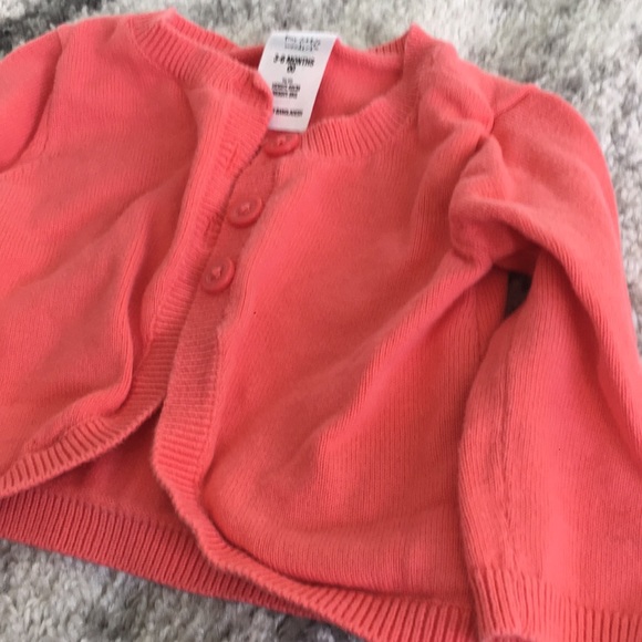 ⚡️$4 FLASH SALE⚡️ Cardigan Baby Girl 3-6 - Picture 5 of 6